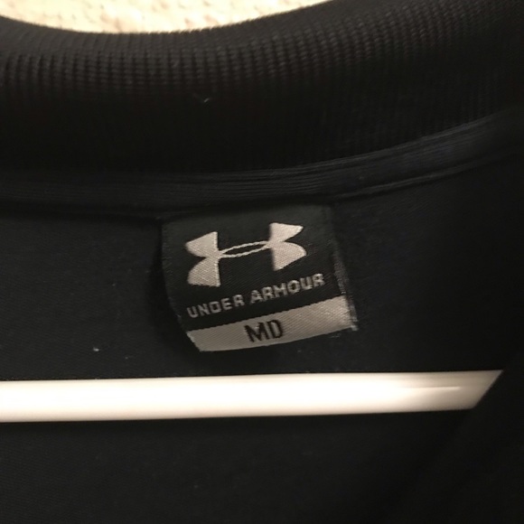Under Armour Polo. Size Medium - Picture 4 of 4
